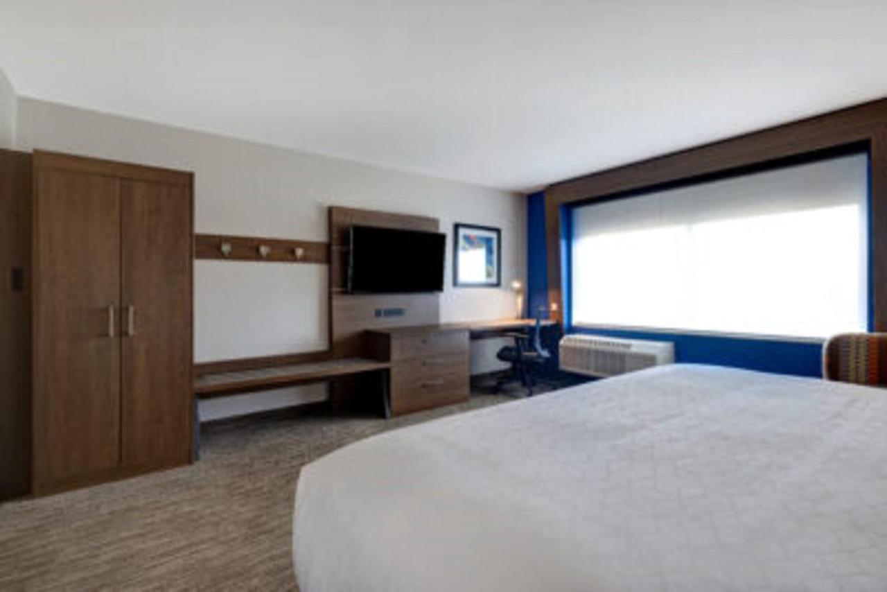Holiday Inn Express & Suites - Grand Rapids South - Wyoming By Ihg Exterior photo