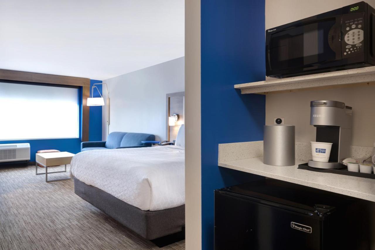 Holiday Inn Express & Suites - Grand Rapids South - Wyoming By Ihg Exterior photo