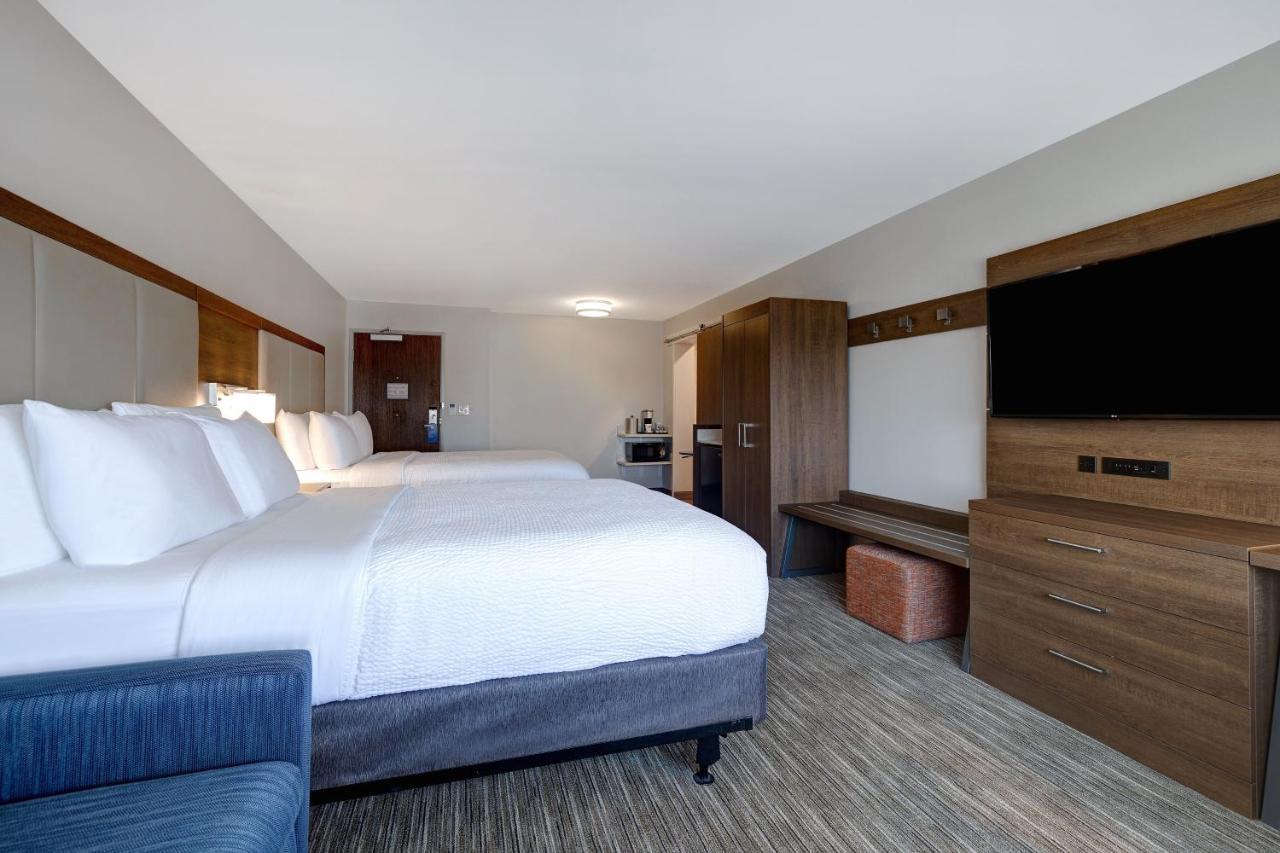 Holiday Inn Express & Suites - Grand Rapids South - Wyoming By Ihg Exterior photo