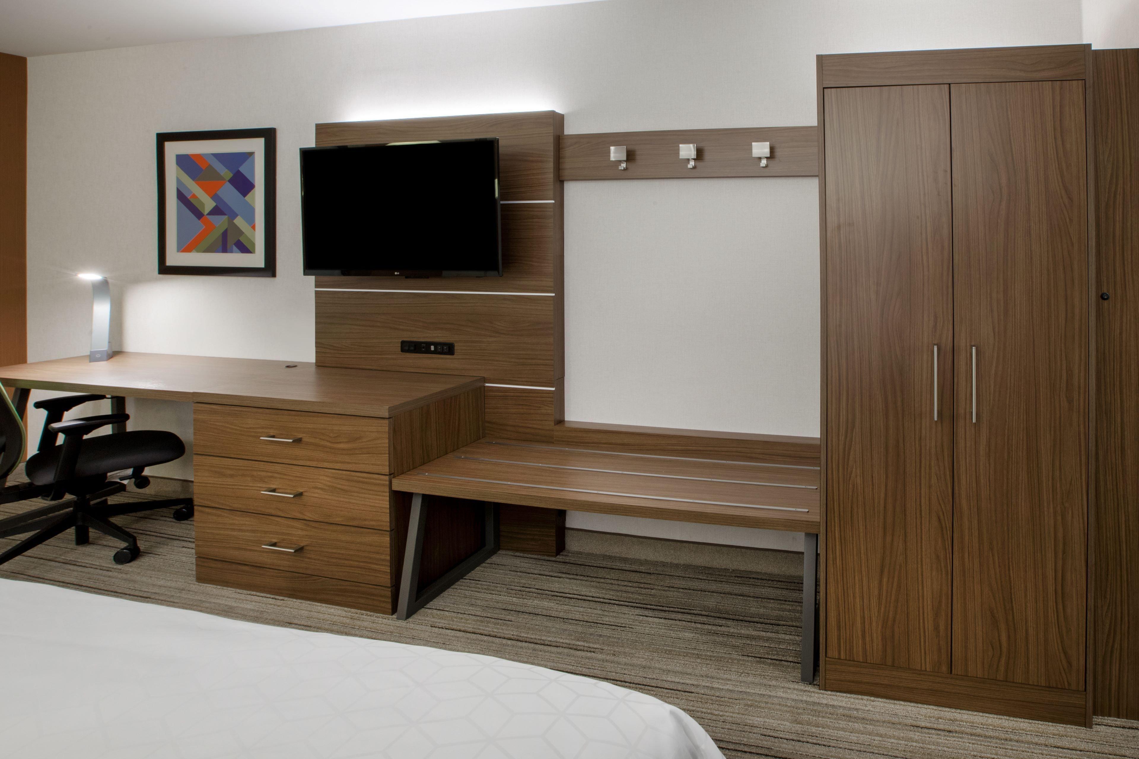 Holiday Inn Express & Suites - Grand Rapids South - Wyoming By Ihg Exterior photo